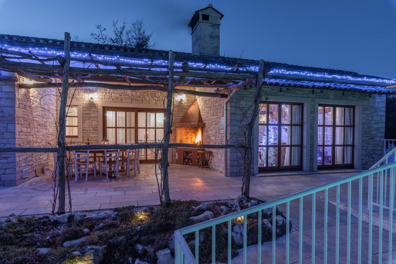 Family Villa Lipica With Private Pool And Jacuzzi Pazin Exterior foto