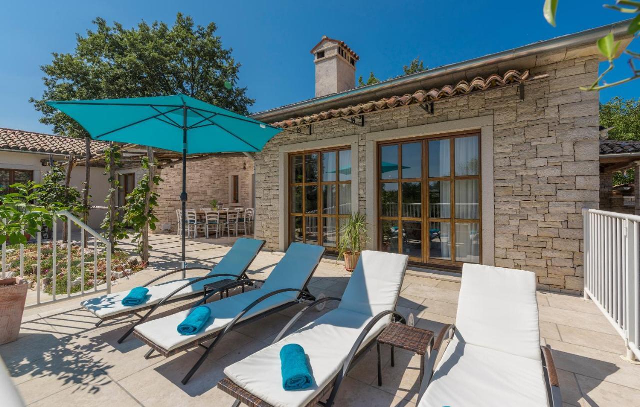 Family Villa Lipica With Private Pool And Jacuzzi Pazin Exterior foto