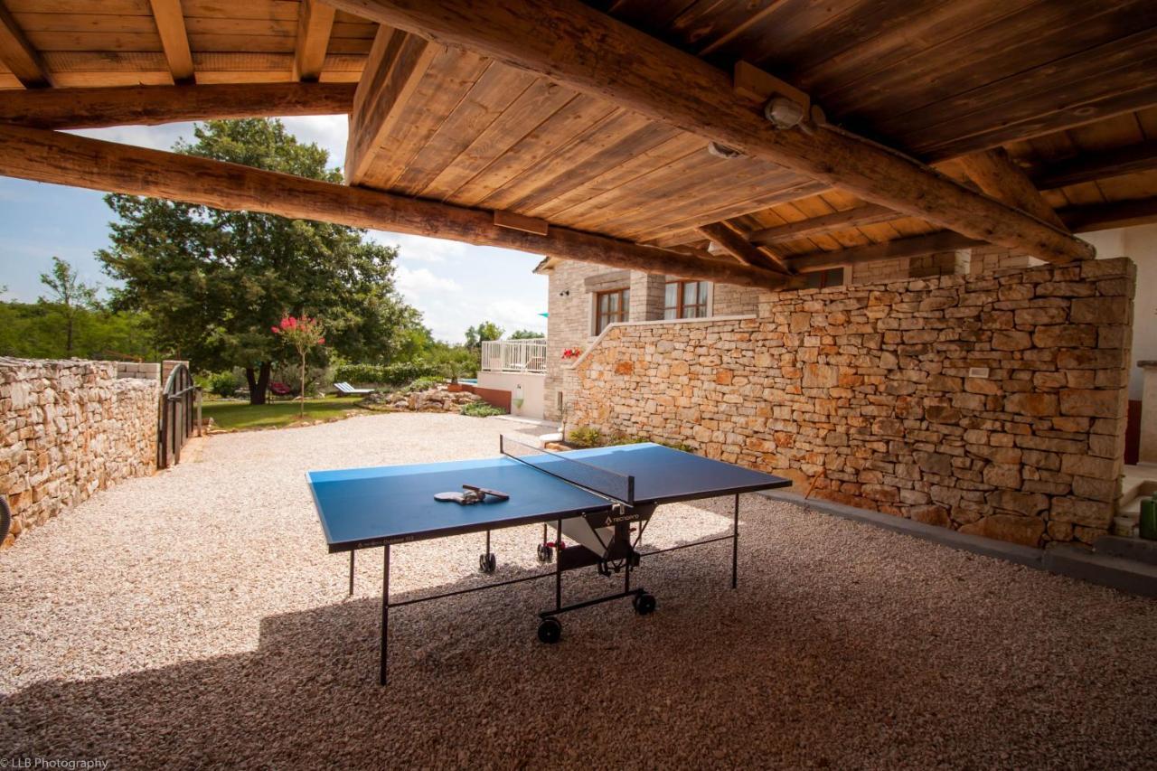 Family Villa Lipica With Private Pool And Jacuzzi Pazin Exterior foto